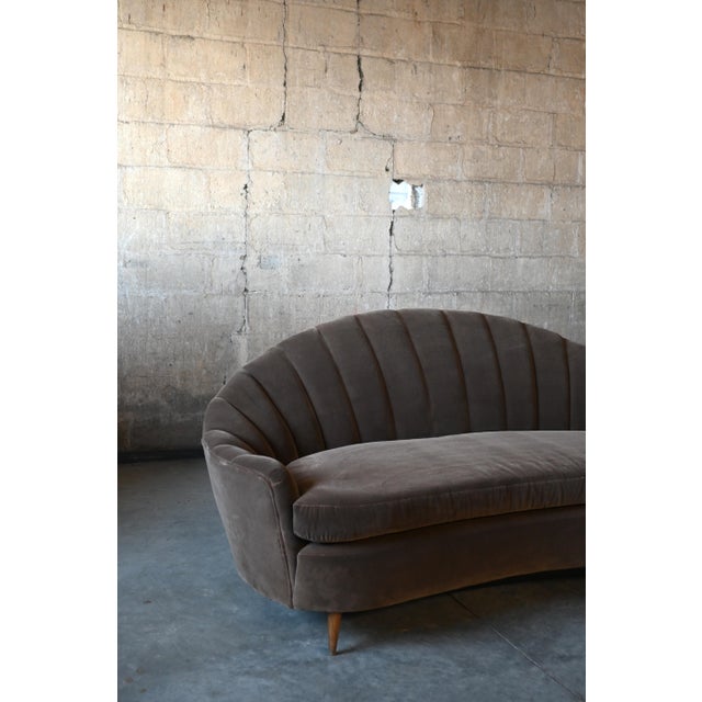 Mid 20th Century Italian Mid Century Modern Shell Sofa For Sale - Image 5 of 8