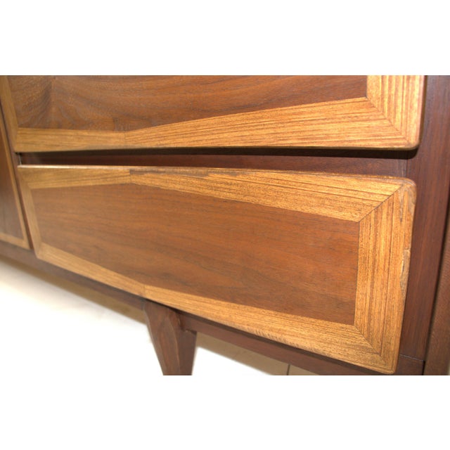 1960s Mid Century Modern Dresser For Sale - Image 10 of 10