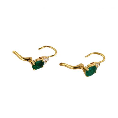 Giorgio Visconti. 18k Gold Pendant and Earrings with Emeralds and Diamonds., 2000s For Sale - Image 3 of 9