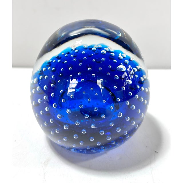 Mid-Century Modern Murano-Style Cobalt Blue Art Glass Paperweight With Controlled Bubble Design For Sale - Image 3 of 5