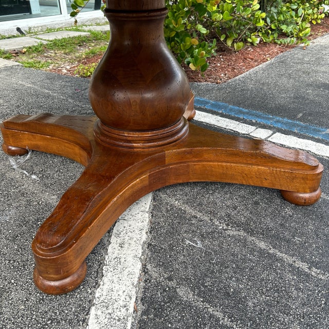 Antique French Solid Wood Round Pedestal Dining Table For Sale In Miami - Image 6 of 10