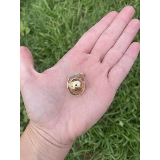 1950s Spinning Globe Charm, 14k Yellow Gold, Length 1.25 In For Sale - Image 4 of 4