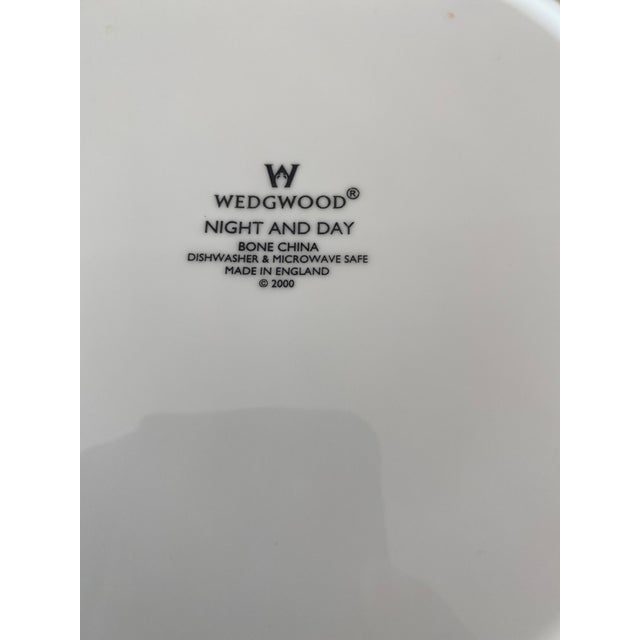 Wedgwood Late 20th Century Wedgwood White Night and Day Bone China Seven 5 Piece Place Settings- 35 Pieces For Sale - Image 4 of 12