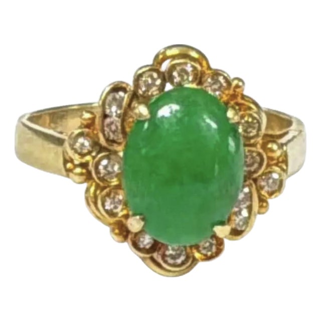 Elegant 14k Gold Oval Jadeite and Diamond Cocktail Ring For Sale