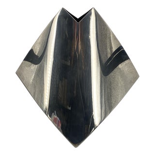 Limited Geometric Flower Vase #71 by Guiliano Malimpesa for Mesa, Italy, 1980s For Sale