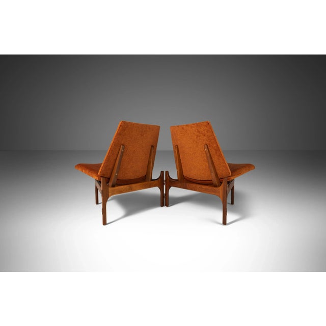Circa 1950s John Keal for Brown Saltman Walnut Triangular Low Profile Chairs - Set of 2 For Sale - Image 9 of 12