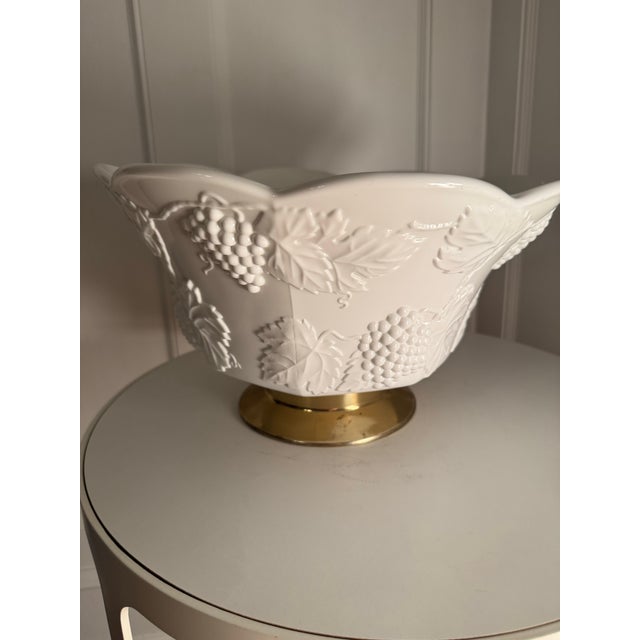 1950s Milk Glass Punch Bowl For Sale In Portland, OR - Image 6 of 12