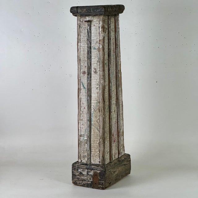 American Early 20th Century Architectural Salvage Column Like Wood Hitching Post Pedestal, Naturally Distressed For Sale - Image 3 of 15