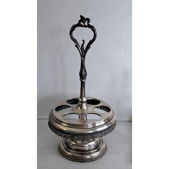 1870s Bancroft, Redfield & Rice Silverplate Cruet Castor Set 6 Etched Bottles For Sale - Image 4 of 12