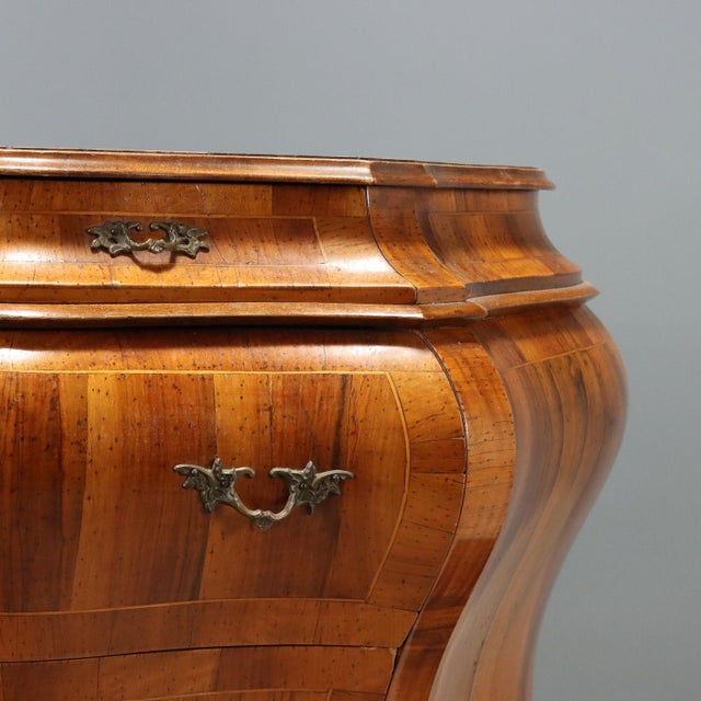 Chippendale Style Chest of Drawers in Wood For Sale - Image 6 of 12