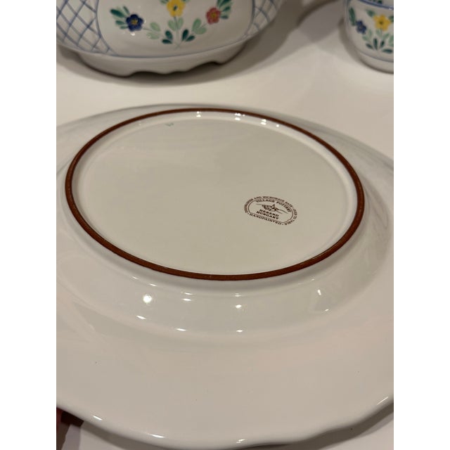 White 1990s Herend Village Pottery Dinnerware Set for 8 – Lattice Hill Pattern | 40 Pc Set For Sale - Image 8 of 13