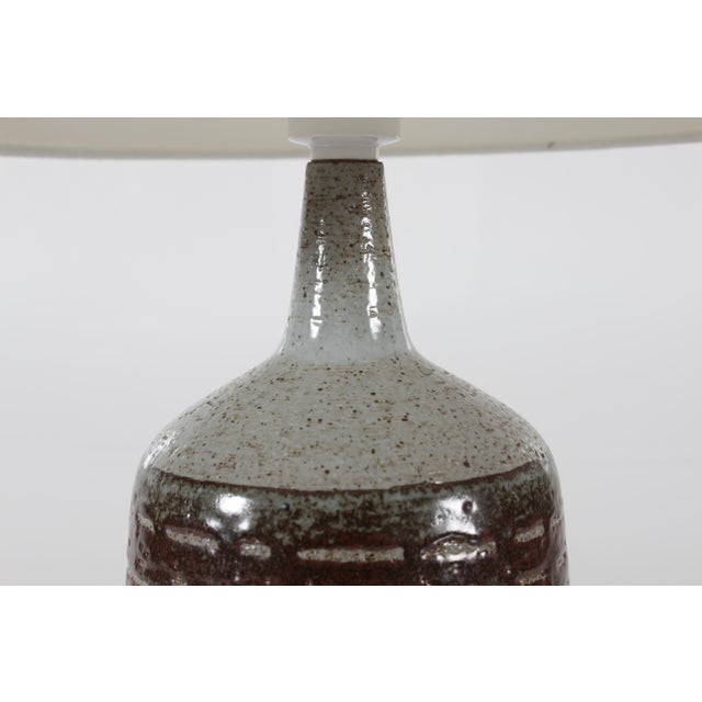 Large Mid-Century Danish Ceramics Table Lamp with Brown Glaze and New Shade by Per Linnemann-Schmidt for Palshus, 1960s For Sale - Image 13 of 15