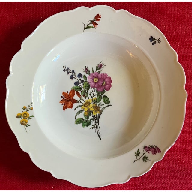 Early 19th Century Antique Early 19th Century Italian Ginori a Doccia Porcelain Soup Bowls With Flower Decoration Circa 1815 - Set of 6 For Sale - Image 5 of 16