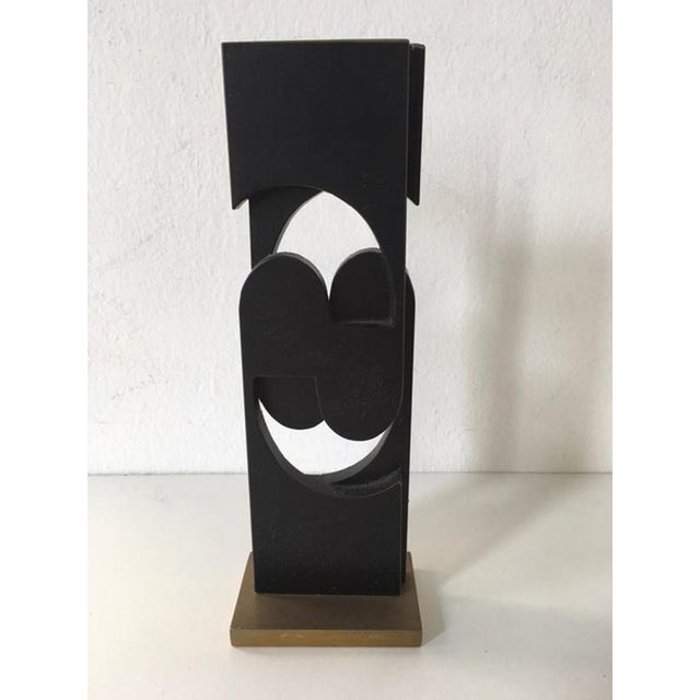 Roberto Vecchione is an Italian artist that explore the world between the empty and full, the yes and no with a conceptual...