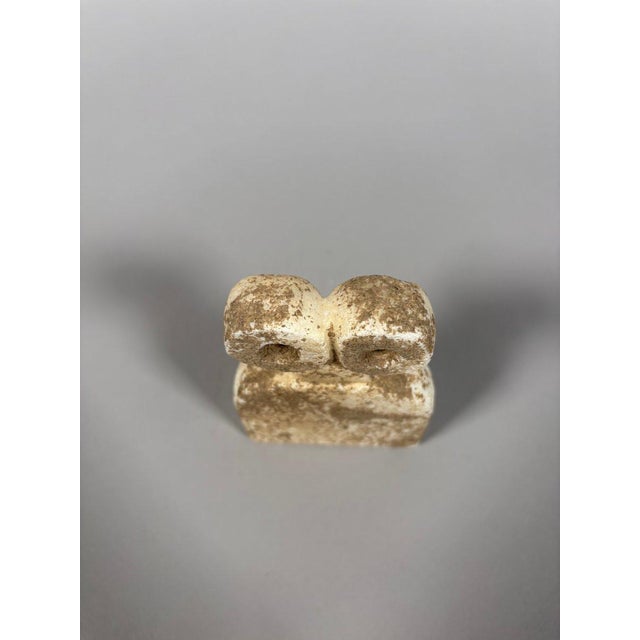 Alabaster Tell Brak calcite Bell Beaker idol "with eyes". - 11 cm Archaeology For Sale - Image 8 of 8