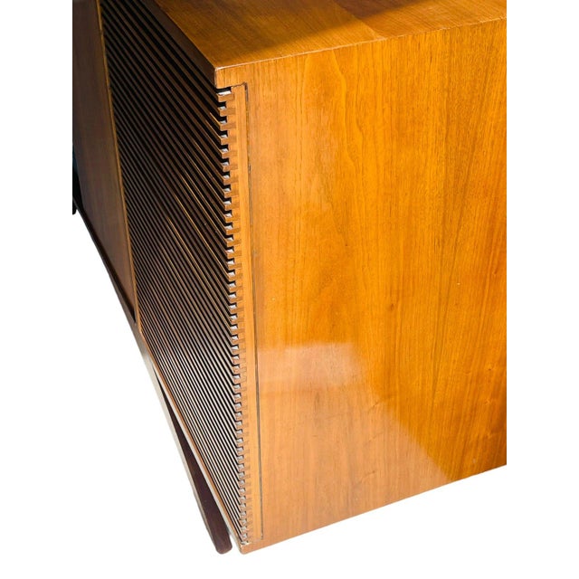 Mid Century Modern Sculptural Credenza / Stereo Cabinet For Sale - Image 10 of 13
