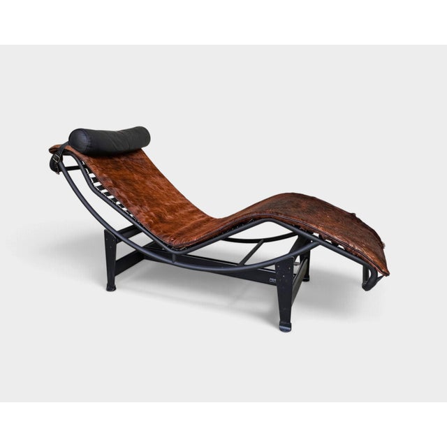 LC4 Chaise Lounge in Cowhide Leather and Black Steel by Le Corbusier, Perriand & Jeanneret for Cassina, 1970s For Sale - Image 18 of 18
