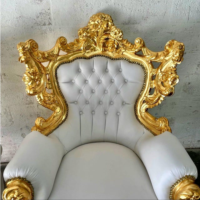 Baroque Style Chair Set – White Leather Upholstery and Gold Leaf Details For Sale In Miami - Image 6 of 7
