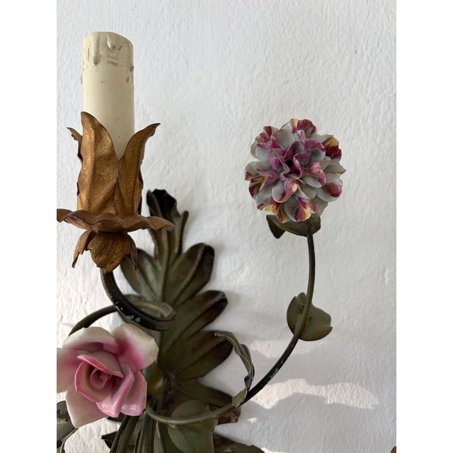 19th Century Big Italian Tole and Porcelain Flowers Polychrome Sconces 3 Lights For Sale - Image 6 of 10