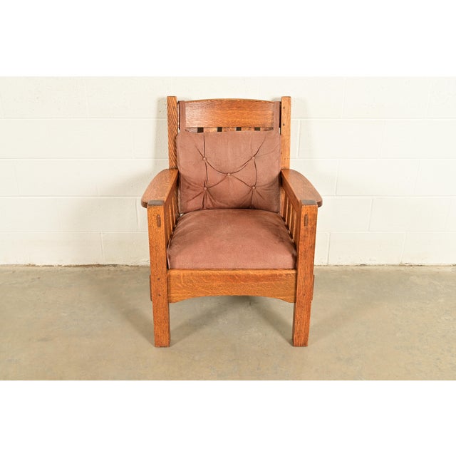 An exceptional antique Mission or Arts & Crafts period armchair or lounge chair By Harden Furniture USA, Circa 1910 Solid...