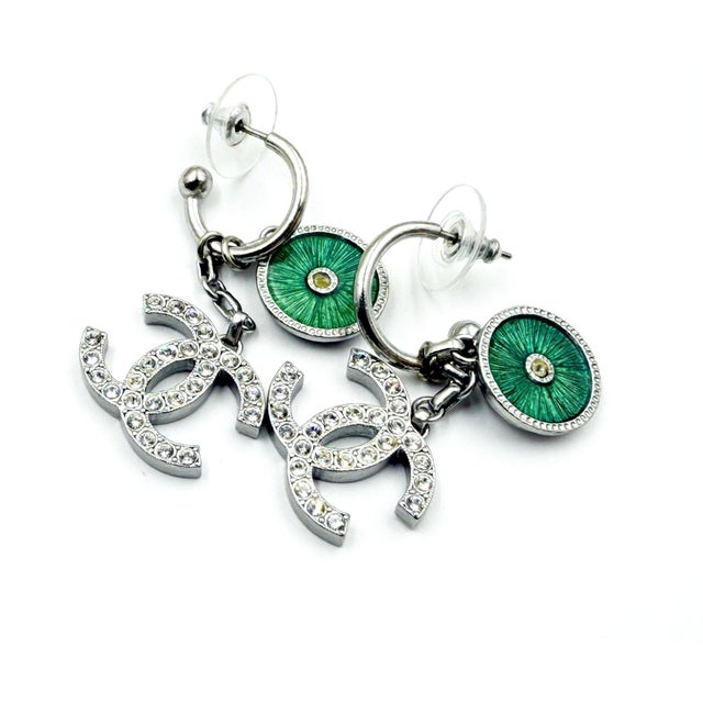 2000 - 2009 Chanel Silver CC Crystal Green Enamel Wheel Dangle Piercing Earrings, A Pair For Sale - Image 5 of 5