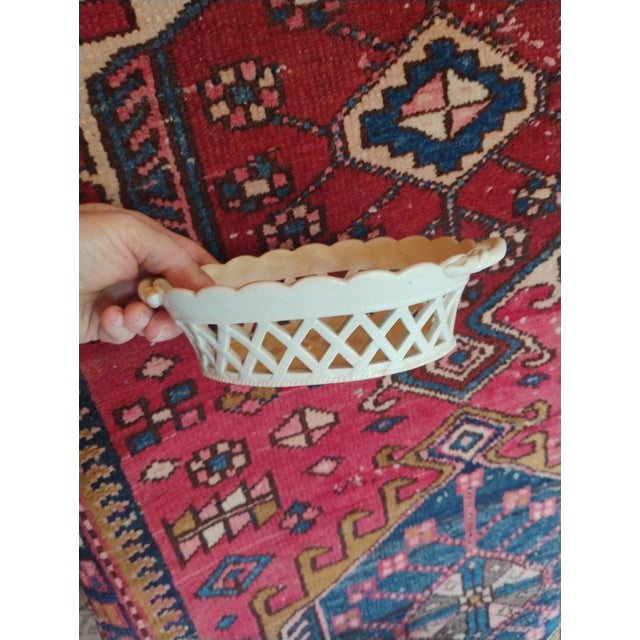 Traditional Mid 18th Century Georgian Cream Ware Reticulated Basket With Underdish For Sale - Image 3 of 10