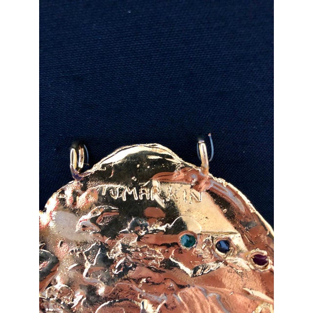 Measures about 3.75 X 3.5 inches. Box is 11 X 11 inches. (Piece is in excellent condition. box frame has some minor wear...