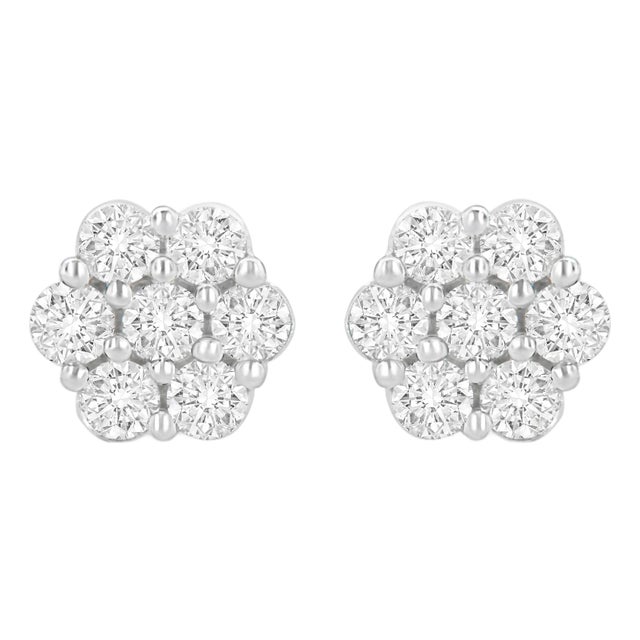 14K White Gold 1.0 Cttw Prong Set Round-Cut Diamond Floral Stud Earrings (H-I Color, I1-I2 Clarity) For Sale