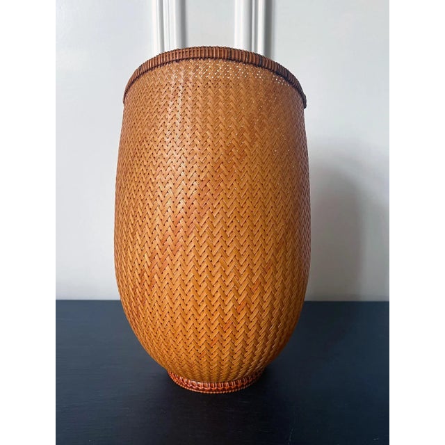 Brown Japanese Woven Bamboo Ikebana Hatakeyama Seido For Sale - Image 8 of 13