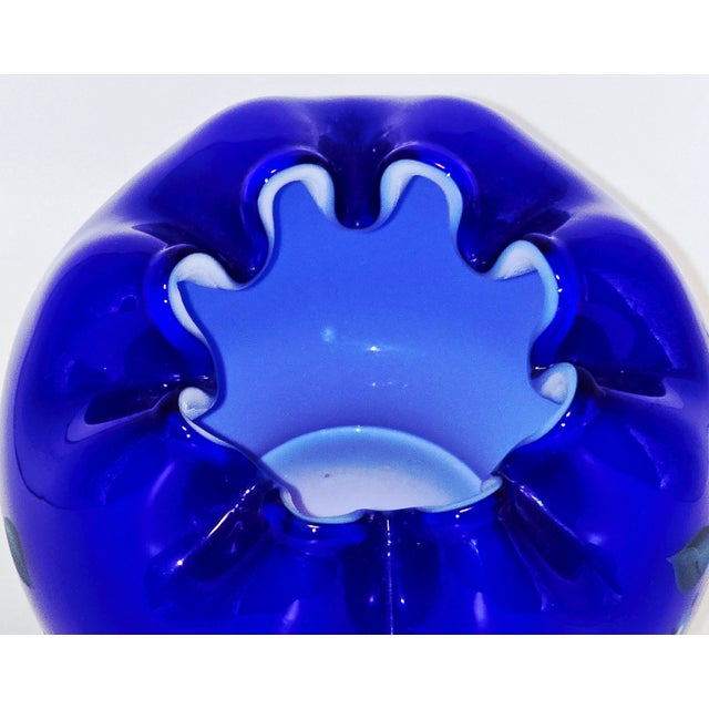 Fenton Cobalt Blue Ruffled Vase – Hand Painted & Signed by J. Cunningham For Sale In Pittsburgh - Image 6 of 10