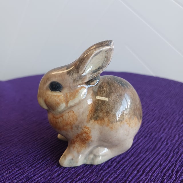A museum-documented ceramic sculpture of a squatting hare by master artist Eduard Klablena. Produced in his Langenzersdorf...