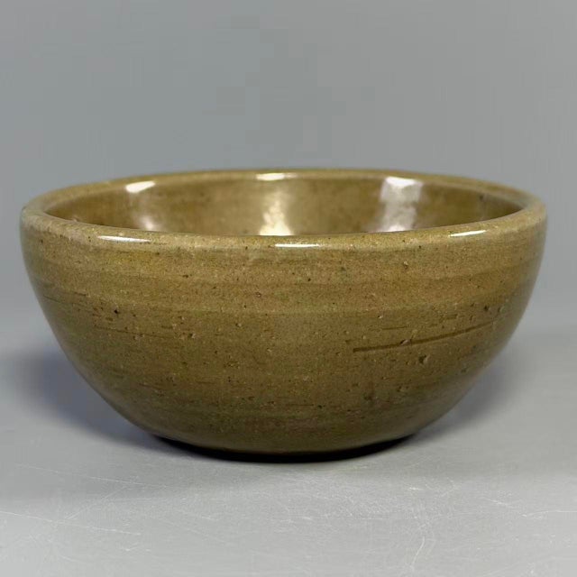 Chinese Olive‑Glazed Chinese Ceramic Small Decorative Bowl For Sale - Image 3 of 5