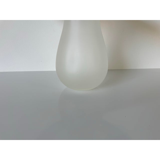 Blue 1980's Vintage Italian Ethereal Whirl Frosted Art Glass Vase For Sale - Image 8 of 10