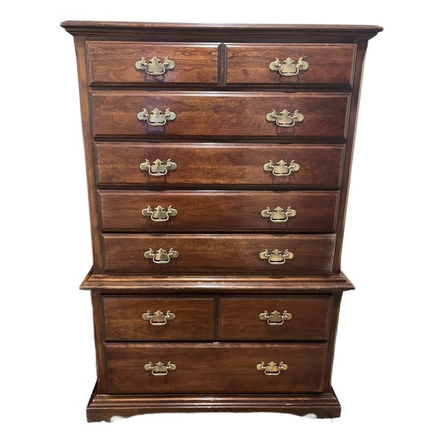 Bernhardt Vintage Mahagany Chest of Drawers For Sale