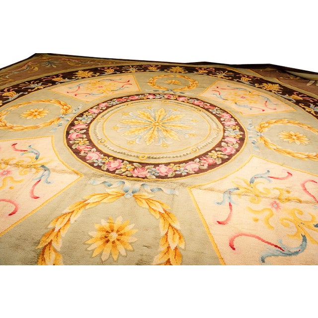 Early 19th Century 1820s Green Large-Scale Medallion Flatwoven Formal Neoclassical French Savonnerie Rug For Sale - Image 5 of 8