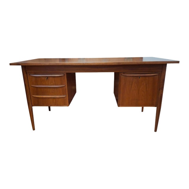Gunnar Nielsen Tibergaard Danish Modern Floating Teak Desk For Sale