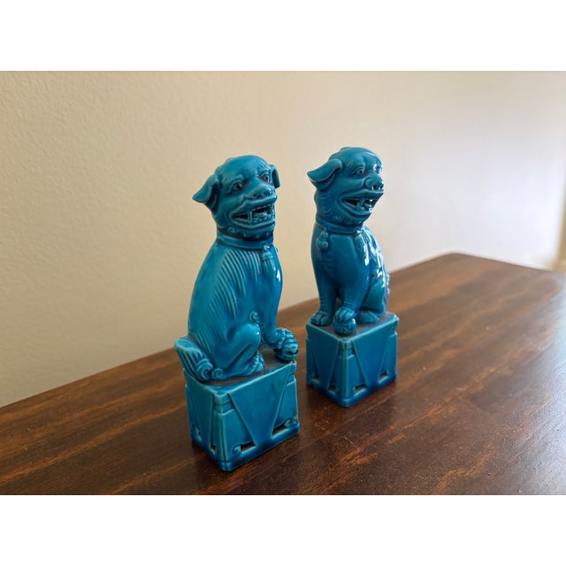 Mid-Century Chinoiserie Turquoise Glazed Porcelain Foo Dogs, Pair For Sale - Image 4 of 11