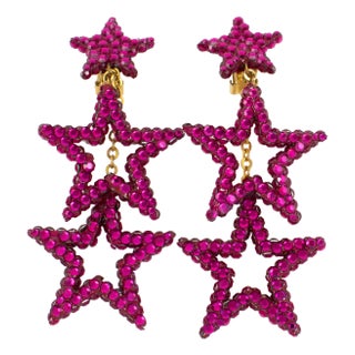 Richard Kerr Hot Pink Fuchsia Jeweled Dangling Star Clip Earrings - 2 Pieces For Sale