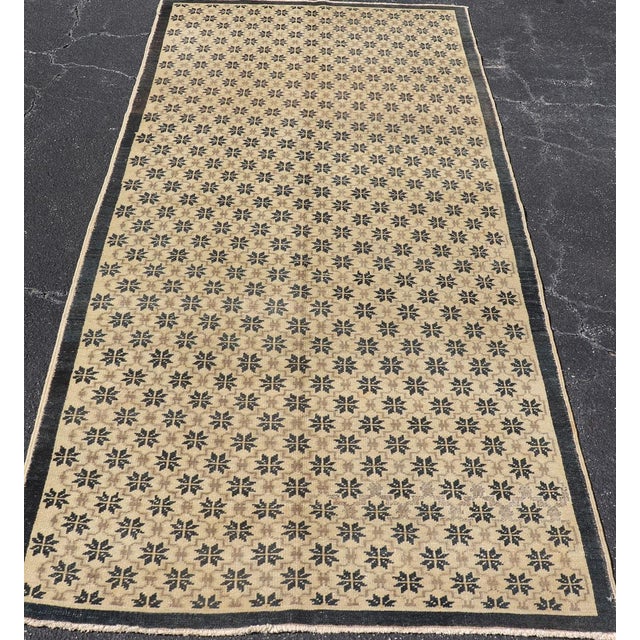 Vintage Turkish Oushak Rug With Latticework and Poinsettia Shapes 4'4 X 9'9 For Sale - Image 13 of 15
