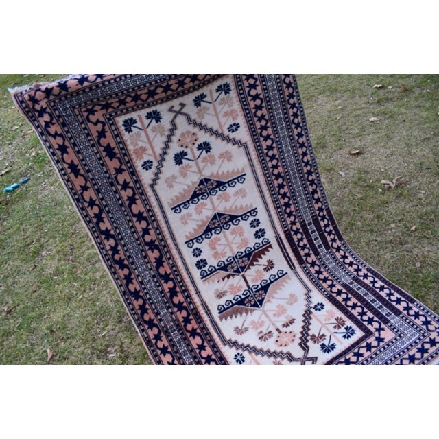 Vintage Turkish Oushak Rug 42.5"x71.7" / 109x184cm Hand woven with high quality pure wool Excellent condition From TURKEY...
