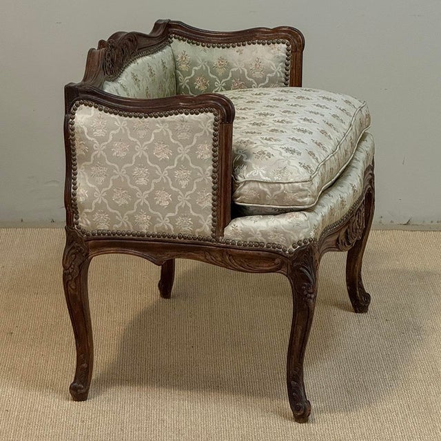 19th Century French Louis XV Walnut Vanity Armchair For Sale - Image 11 of 18