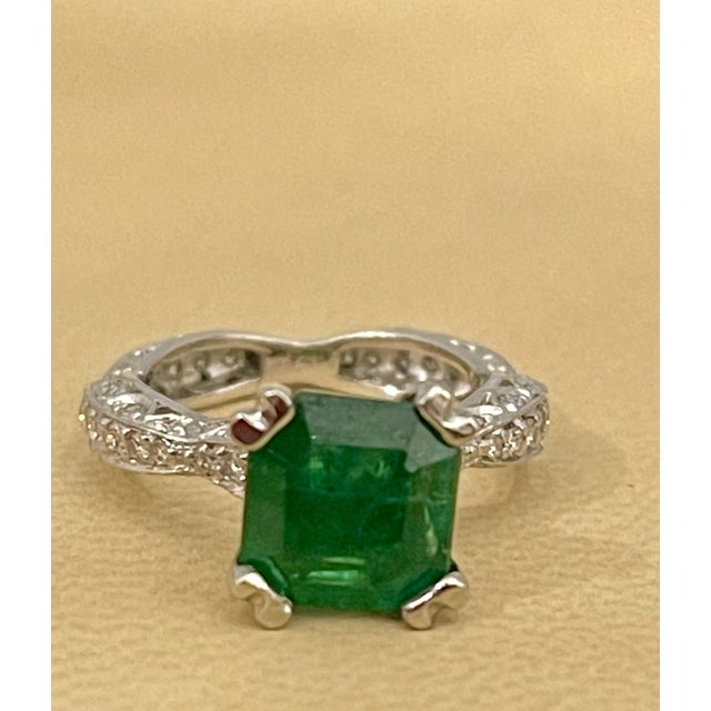 2 Carat Natural Square Emerald & 0.65 Ct Diamond Ring in Platinum For Sale - Image 9 of 18