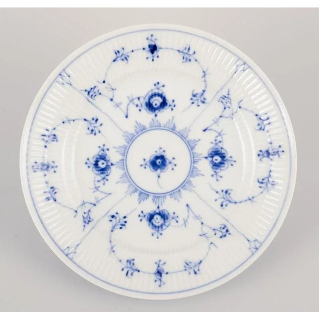 Small Lunch Plates in Blue Fluted Porcelain from Royal Copenhagen, 1980s, Set of 4 For Sale - Image 3 of 8