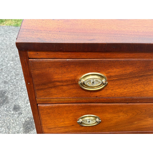 Chestnut MidEarly 19th C. American Mid-Atlantic Four Drawer Chest in the Federal Federal Style For Sale - Image 8 of 14