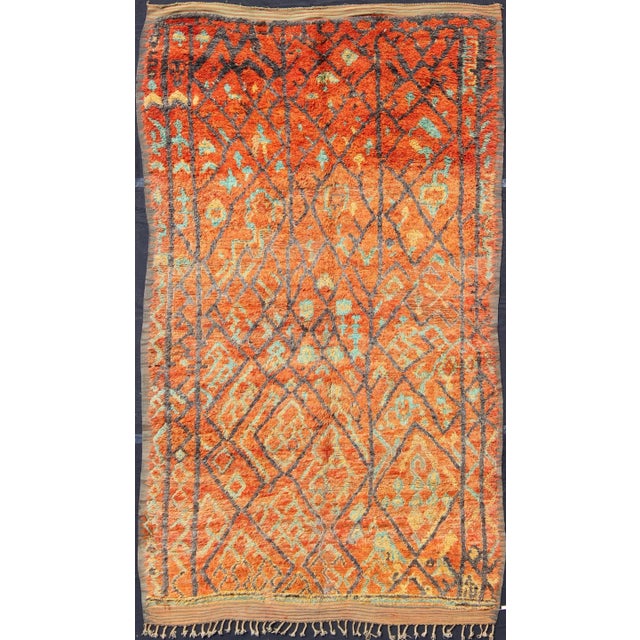 Textile Mid 20th Century Vintage Moroccan Beni Mklid Rug With Sub-Geometric Tribal Design For Sale - Image 7 of 7
