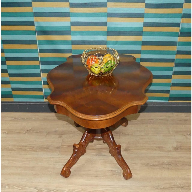 Oval Coffee Table with Inlays in the style of Chippendale, 1960s For Sale - Image 6 of 13