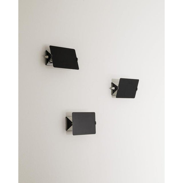 1960s French Mid-Century Black White Metal CP-1 Wall Sconce by Charlotte Perriand, 1960s For Sale - Image 5 of 5