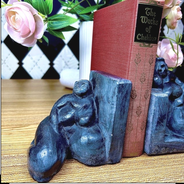 Stone Vintage Modernist Nude Rubenesque Female Signed Bookends - Eduardo Strauch 1994 For Sale - Image 7 of 9