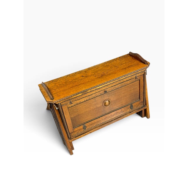 Antique Folding Campaign Bed, 1900, in Very Good conditions. Designed 1890 to 1919
