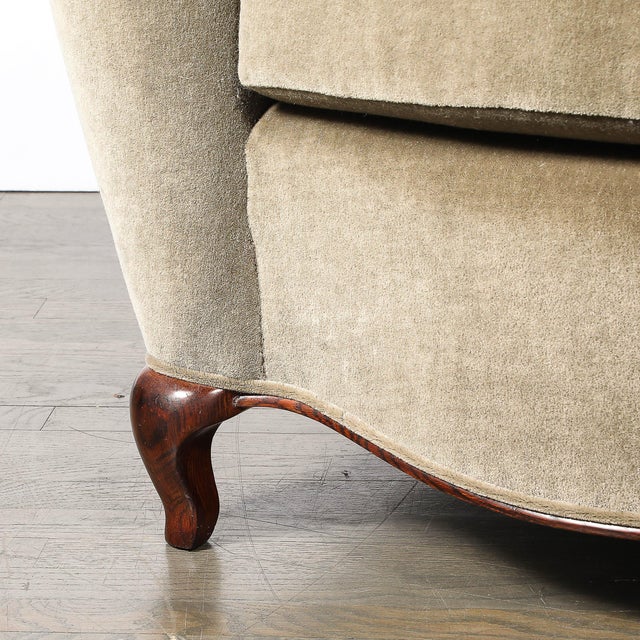 Art Deco Pair of Art Deco Sinuous Club Chairs in Taupe Mohair & Walnut Supports For Sale - Image 3 of 17